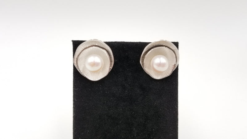 FRESHWATER CULTURE PEARLS AA+ STERLING SILVER FANCY PUSH BACK EARRINGS