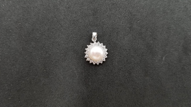 FRESHWATER CULTURE PEARLS CLASSIC WITH CZ IN STERLING SILVER PENDANT