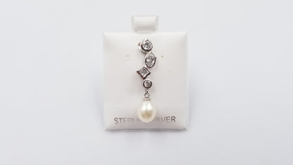 FRESHWATER CULTURE PEARL TEAR DROP SHAPE WITH CUBIC ZIRCONIAS STERLING SILVER PENDANT