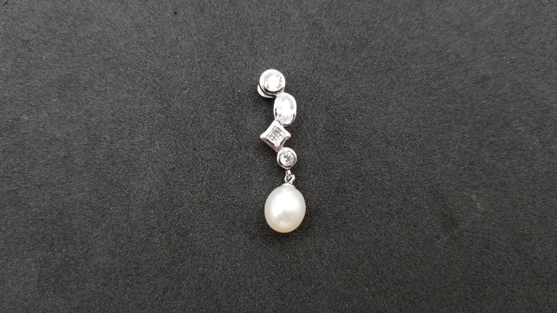 FRESHWATER CULTURE PEARL TEAR DROP SHAPE WITH CUBIC ZIRCONIAS STERLING SILVER PENDANT