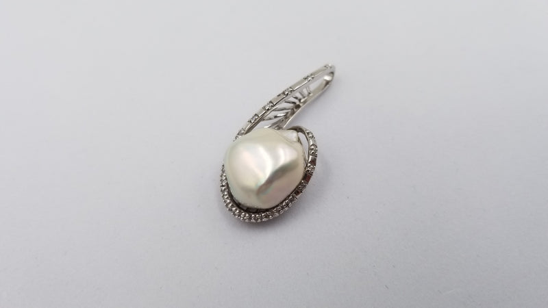 FRESHWATER CULTURE BAROQUE PEARL ( FREE FORM )WITH CZ STERLING SILVER SLIDE PENDANT