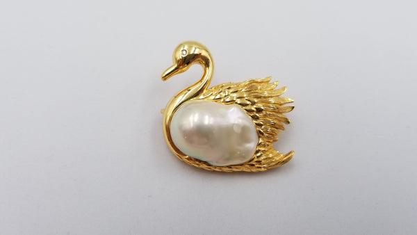 FRESHWATER CULTURE BAROQUE PEARL WITH CZ STERLING SILVER ( GOLD PLATED) SWAN PIN/PENDANT