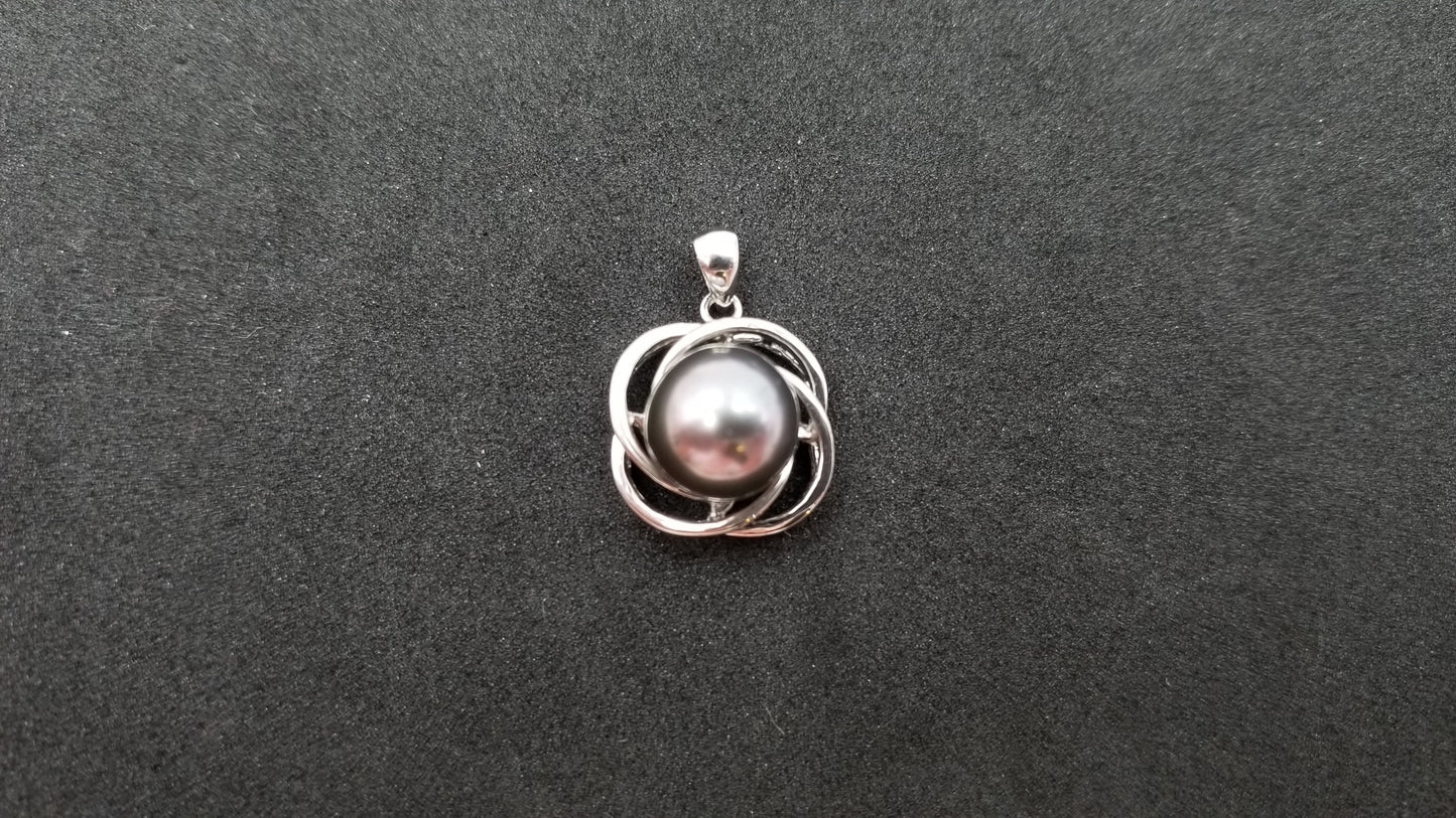 TAHITIAN BLACK PEARL ( ROUND ) STERLING SILVER PEANDANT
