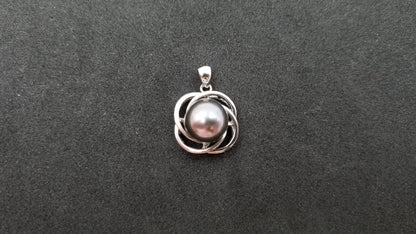 TAHITIAN BLACK PEARL ( ROUND ) STERLING SILVER PEANDANT