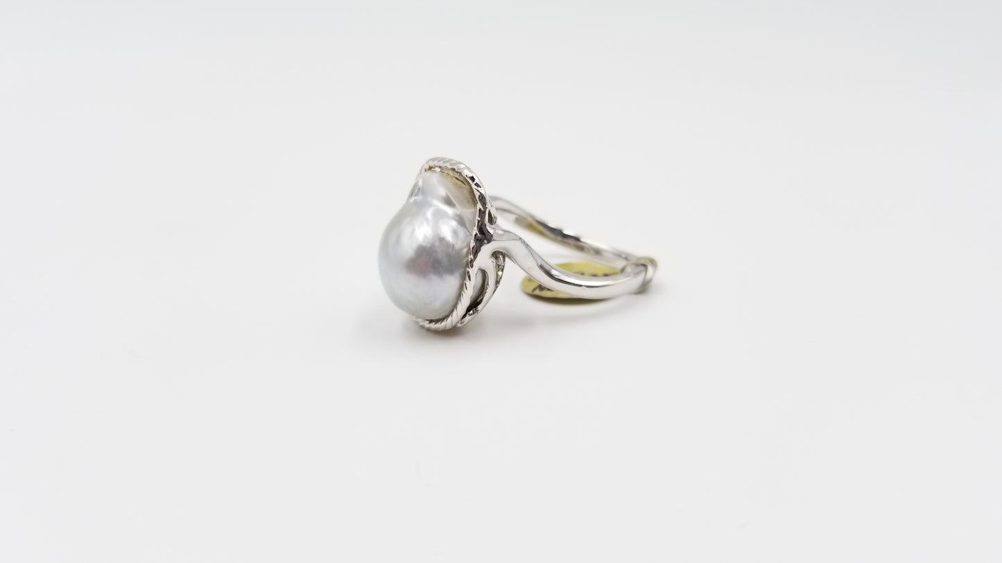 FRESHWATER BAROQUE NUCLEUS PEARL STERLING SILVER RING