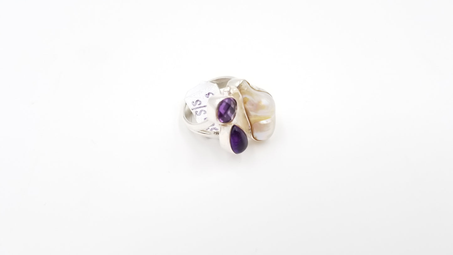FRESHWATER BAROQUE PEARL W/ AMETHYST STERLING SILVER RING