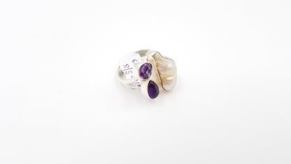FRESHWATER BAROQUE PEARL W/ AMETHYST STERLING SILVER RING