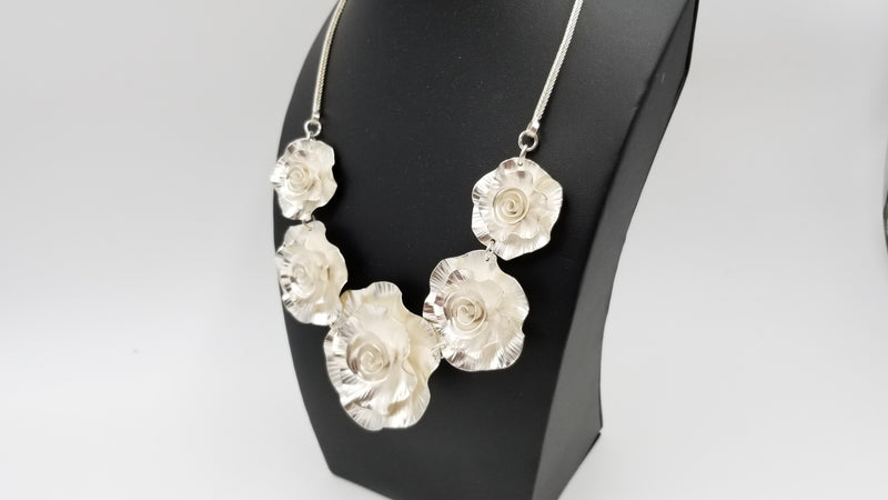 STERLING SILVER LARGE FLORAL DESIGNS NECKLACE