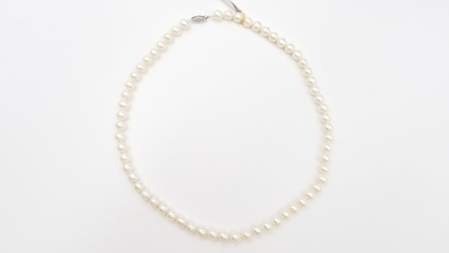 FRESHWATER CULTURE PEARLS 6.5-7 MM 14 KT WHITE GOLD CLASP 18 " CLASSIC STRAND NECKLACE
