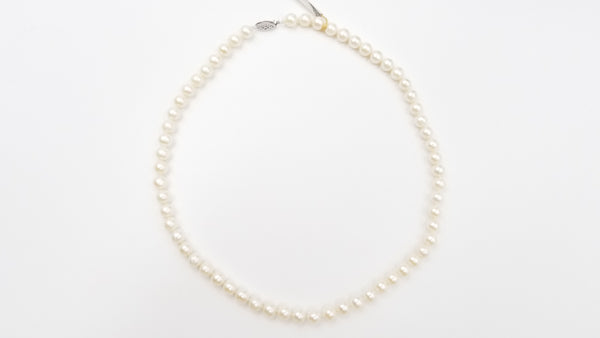 FRESHWATER CULTURE PEARLS 6.5-7 MM 14 KT WHITE GOLD CLASP 18 " CLASSIC STRAND NECKLACE