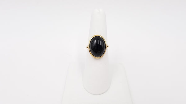 BLACK ONYX 12X16 OVAL 14 KT YELLOW GOLD RING