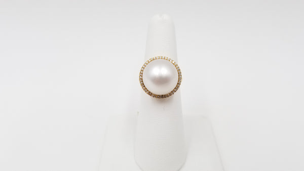 SOUTHSEA PEARL ( 13.5 MM ) WITH DIAMONDS 18 KT WHITE GOLD HALO RING