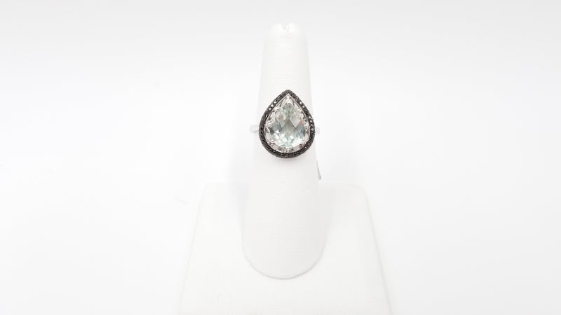 GREEN AMETHYST ( PEAR SHAPE ) WITH BLACK DIAMONDS 14 KT WHITE GOLD RING