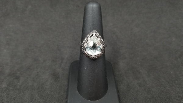 GREEN AMETHYST ( PEAR SHAPE ) WITH BLACK DIAMONDS 14 KT WHITE GOLD RING