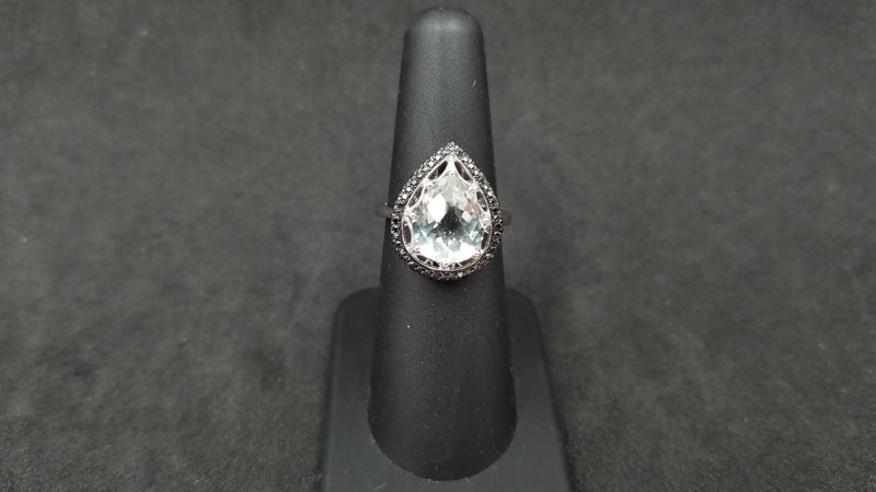 GREEN AMETHYST ( PEAR SHAPE ) WITH BLACK DIAMONDS 14 KT WHITE GOLD RING