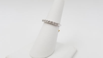 DIAMONDS 0.50 CT 18 KT WHITE GOLD BAND