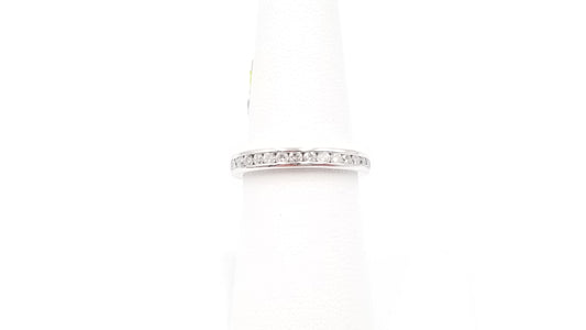 DIAMONDS 18 KT WHITE GOLD CHANNEL SET ETERNITY BAND