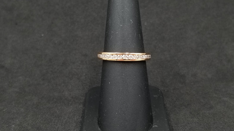 DIAMONDS 18 KT YELLOW GOLD CHANNEL SET ETERNITY BAND