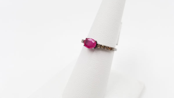 RUBY WITH BROWN DIAMONDS 18 KT WHITE GOLD IN BLACK RHODIUM FINISHED RING