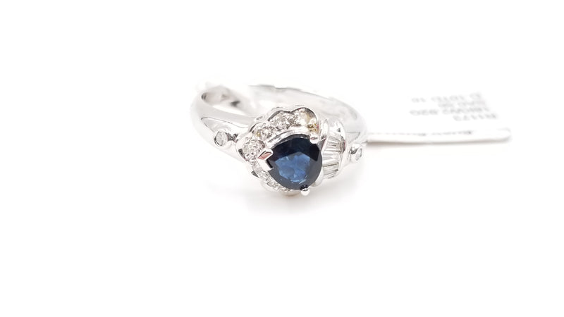 SAPPHIRE ( PEAR SHAPE ) WITH BAGUETTE DIAMONDS 18 KT WHITE GOLD RING