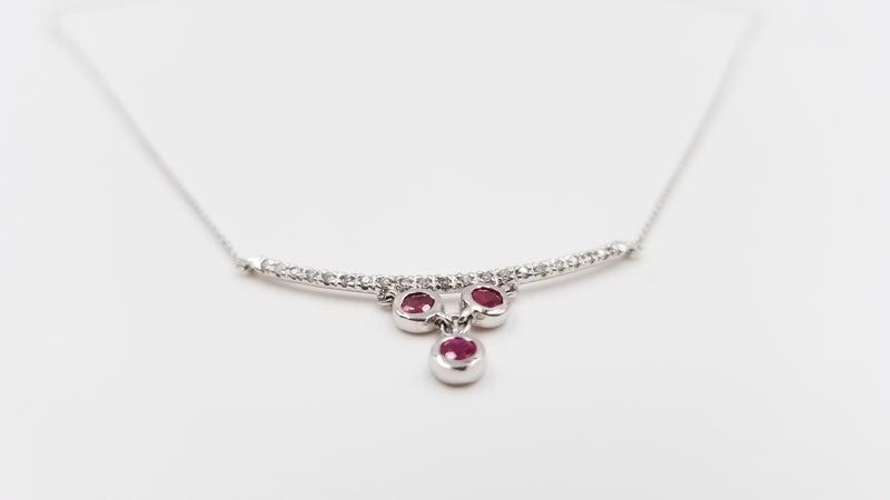 RUBY WITH DIAMONDS 14 KT WHITE GOLD NECKLACE