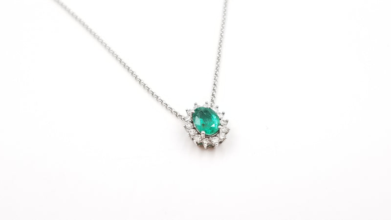 EMERALD ( OVAL ) WITH DIAMONDS CLASSIC 18 KT WHITE GOLD SLIDE NECKLACE