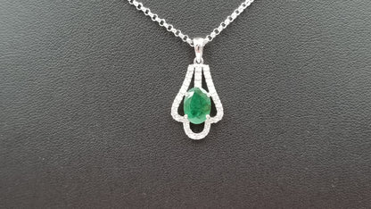 EMERALD ( OVAL ) WITH DIAMONDS SLIDE 14 KT WHITE GOLD NECKLACE