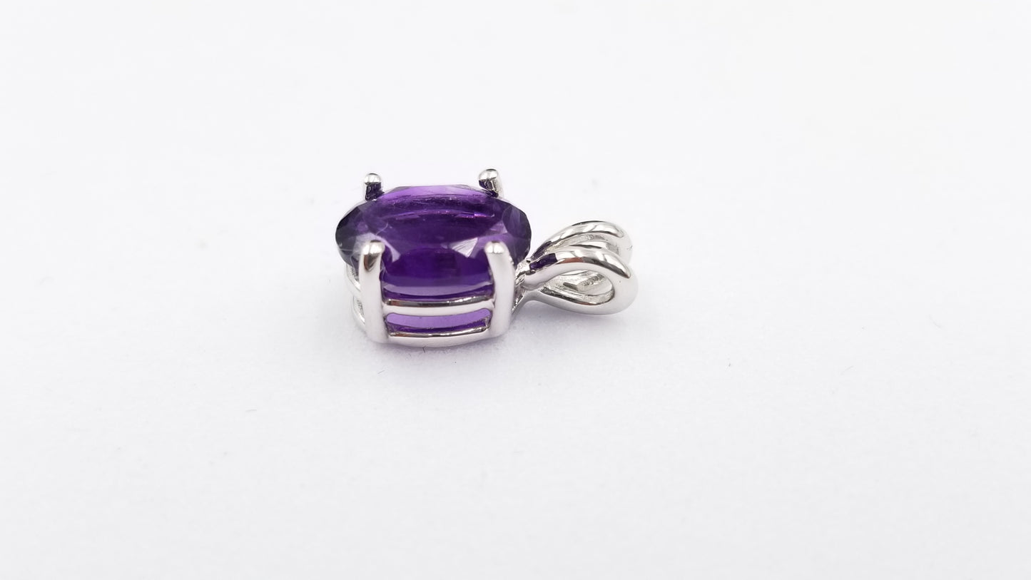 AMETHYST ( OVAL ) 14 KT WHITE GOLD PENDANT
