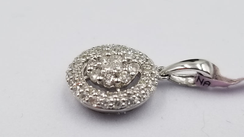 DIAMONDS CLUSTER HALO 18 KT WHITE GOLD PENDANT TTW 1.02 CT