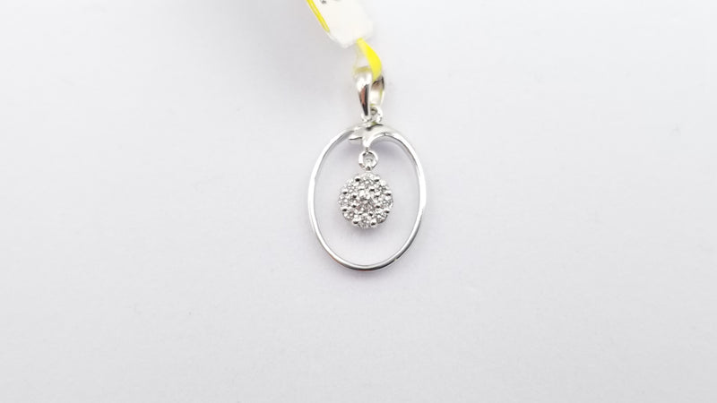 DIAMONDS CLUSTER DESIGN 18 KT WHITE GOLD PENDANT