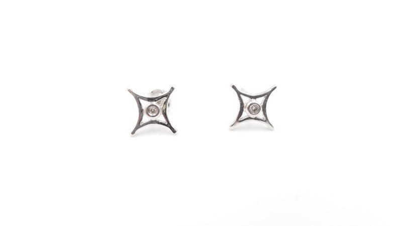 DIAMONDS 14 KT WHITE GOLD PUSH BACK EARRINGS