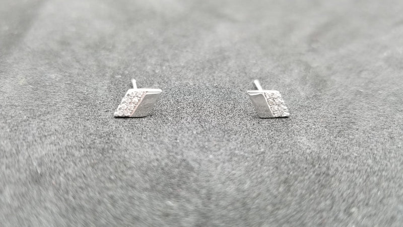 DIAMONDS 18 KT WHITE GOLD PUSH BACK EARRINGS