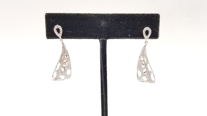 DIAMONDS 14 KT WHITE GOLD SPECIAL DESIGNS PUSH BACKS DANGLE EARRINGS