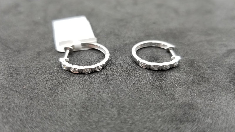 DIAMONDS 14 KT WHITE GOLD HINGED BACKS HOOP EARRINGS