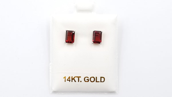 GARNET 5X7 MM EMERALD CUT 14 KT YELLOW GOLD STUD EARRINGS