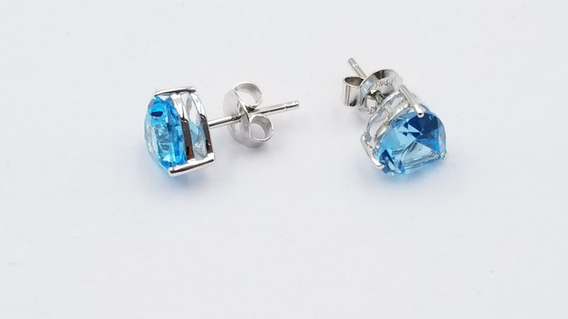 BLUE TOPAZ 7 MM HEART SHAPE 14 KT WHITE GOLD STUD EARRINGS