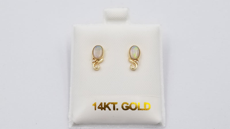 OPAL ( AUSTRALIAN ) OVAL BEZEL SETWITH DIAMOND 14 KT YELLOW GOLD STUD EARRINGS