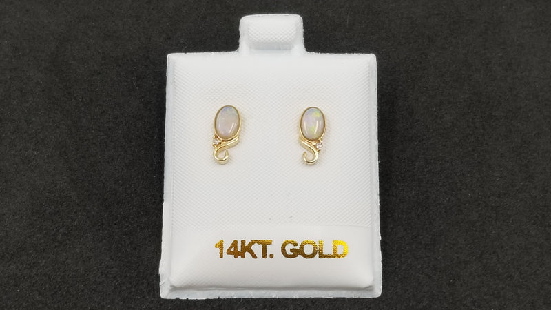 OPAL ( AUSTRALIAN ) OVAL BEZEL SETWITH DIAMOND 14 KT YELLOW GOLD STUD EARRINGS