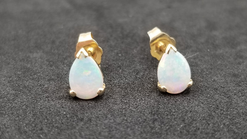 OPAL ( AUSTRALIAN ) PEAR SHAPE 14 KT YELLOW GOLD STUD EARRINGS