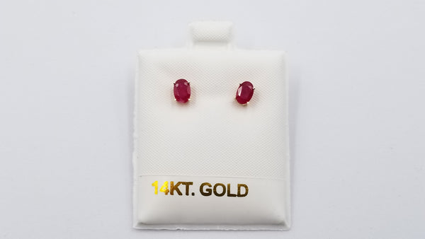 RUBY 4X6 MM OVAL 14 KT YELLOW GOLD STUD EARRINGS