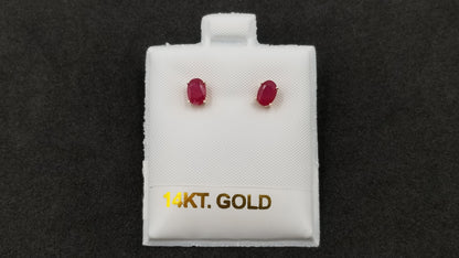 RUBY 4X6 MM OVAL 14 KT YELLOW GOLD STUD EARRINGS