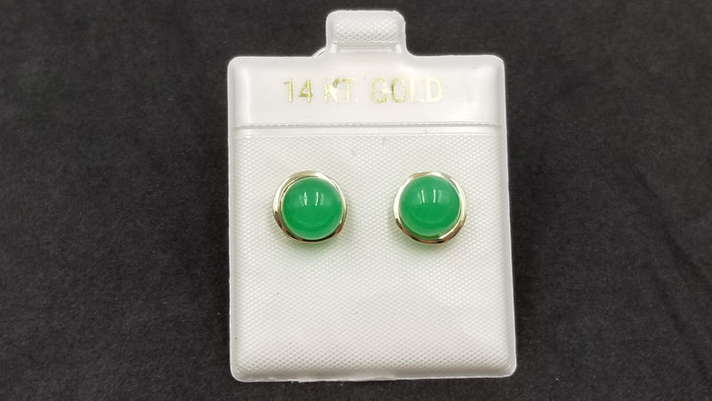 GREEN JADE ( DYED ) 8 MM BEAD 14 KT YELLOW GOLD STUD EARRINGS