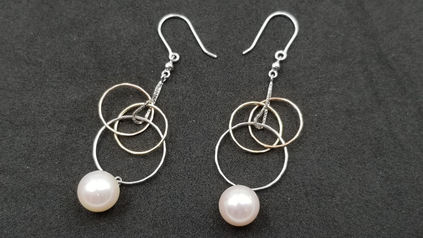 FRESHWATER CULTURE PEARL 8.5-9 MM 18 KT WHITE / YELLOW GOLD TWO TONE WIRE DANGLE EARRINGS