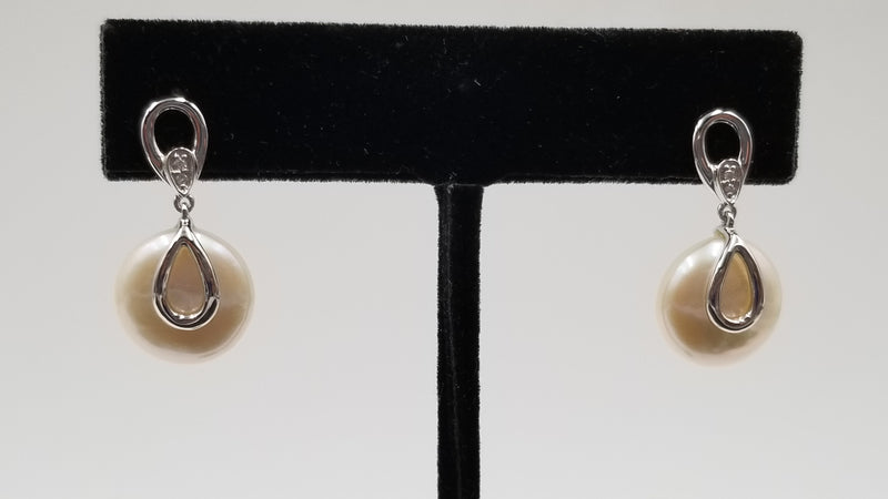 FRESHWATER COIN PEARL WITH DIAMONDS 14 KT WHITE GOLD PUSH BACKS DANGLE EARRINGS