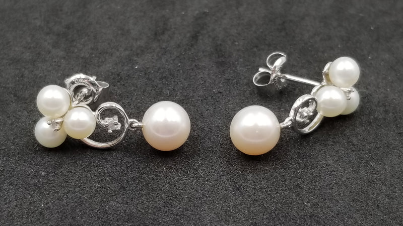 FRESHWATER CULTURE PEARL WITH DIAMOND 14 KT WHITE GOLD DESIGNS DROP EARRINGS