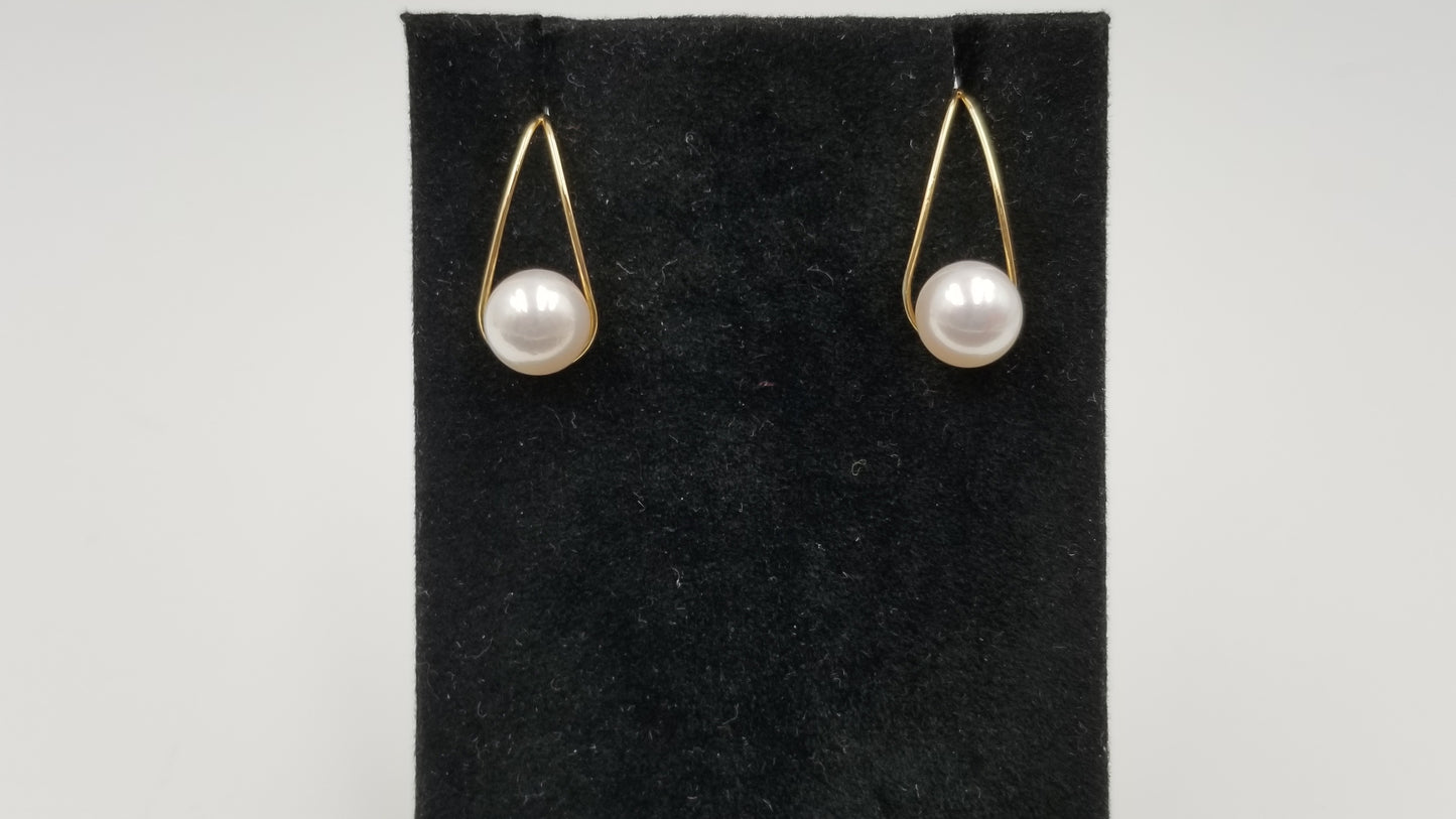 AKOYA CULTURE PEARL AAA 8-8.5 MM 18 KT YELLOW GOLD WIRE EARRINGS