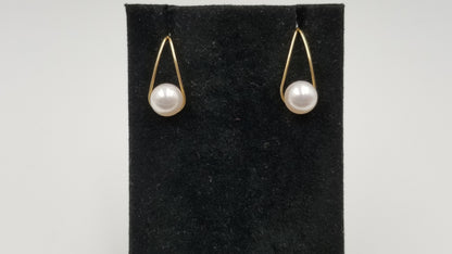 AKOYA CULTURE PEARL AAA 8-8.5 MM 18 KT YELLOW GOLD WIRE EARRINGS