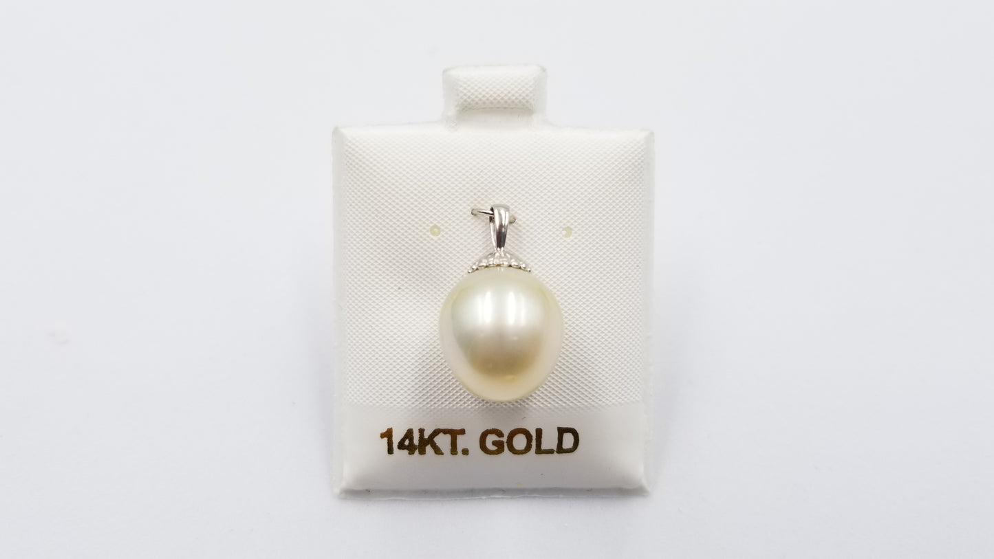 SOUTHSEA 13-14 MM BAROQUE SHAPE 14 KT WHITE GOLD PENDANT
