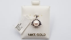 FRESHWATER CULTURE PEARL WITH DIAMONDS 14 KT WHITE GOLD PENDANT