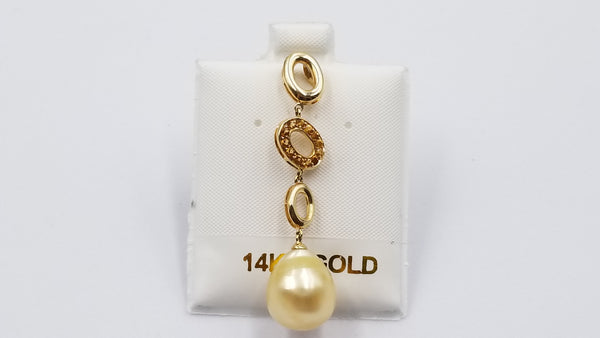 GOLDEN SOUTHSEA BAROQUE PEARL WITH CITRINE 14 KT YELLOW GOLD DROP PEANDANT
